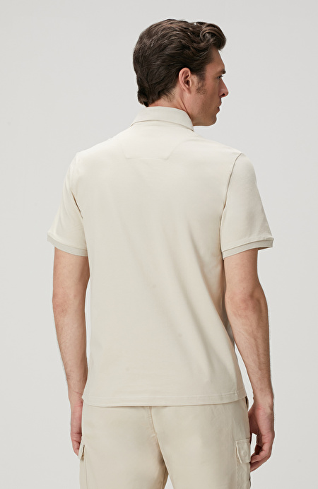 Bej Polo Yaka Gizli Patlı Desenli T-shirt_4