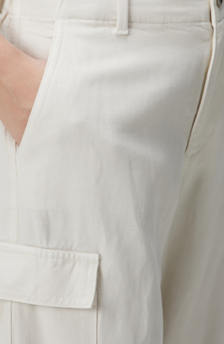 Kırık Beyaz Tencel Karışımlı Casual Pantolon_4