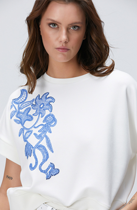 Kırık Beyaz Sweatshirt_1