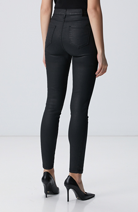 Siyah Kaplamalı Skinny Kalıp Denim Pantolon_3