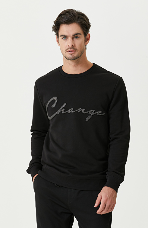 Siyah Nakışlı Sweatshirt