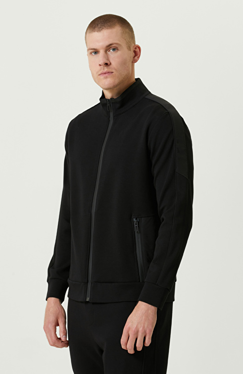 N-Tech Garni Detaylı Dik Yaka Siyah Sweatshirt_2