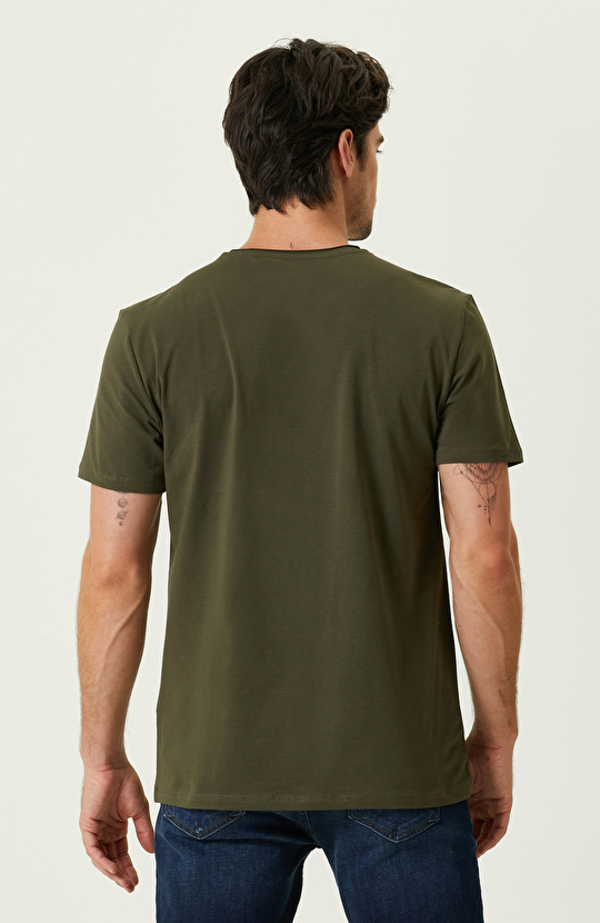 Haki Basic T-Shirt