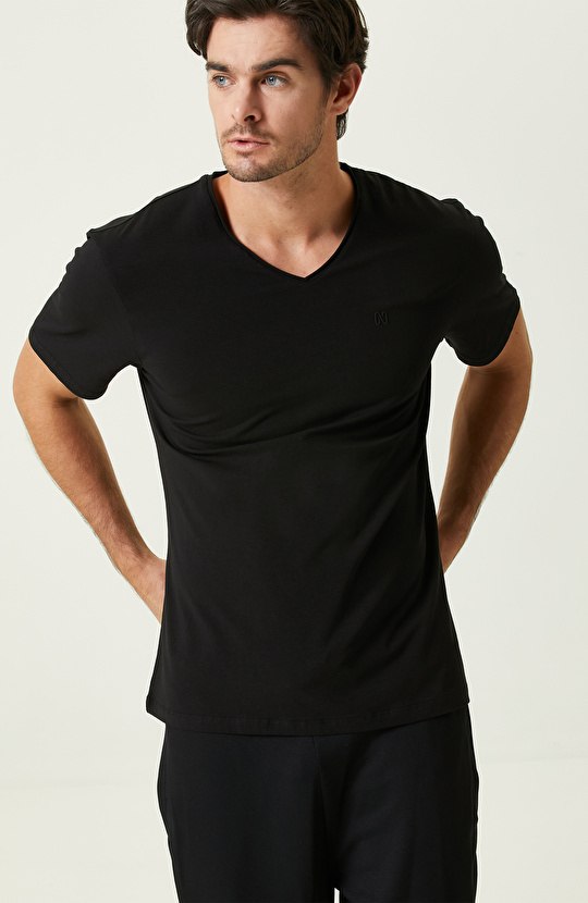 Siyah V Yaka T-shirt