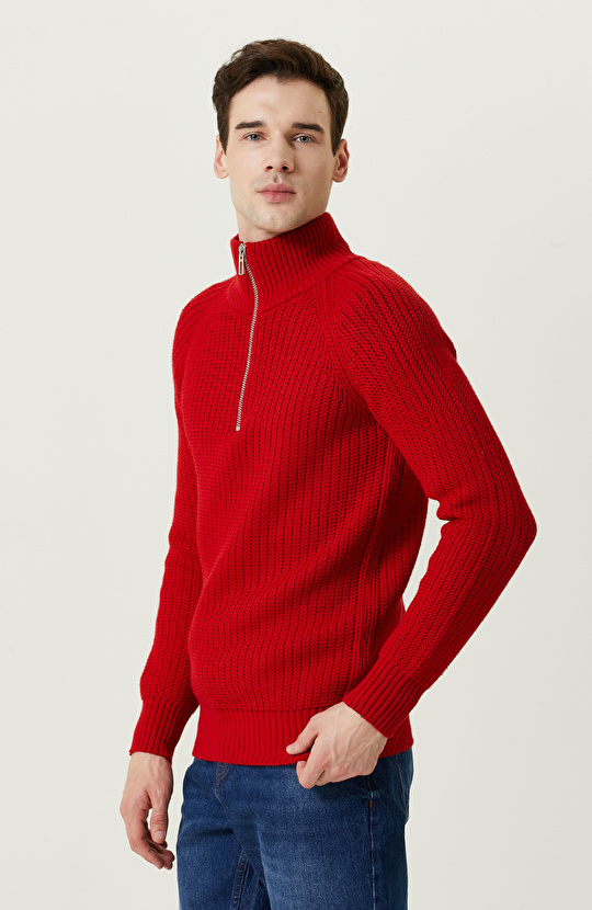 Dik Yaka Kırmızı Kazak