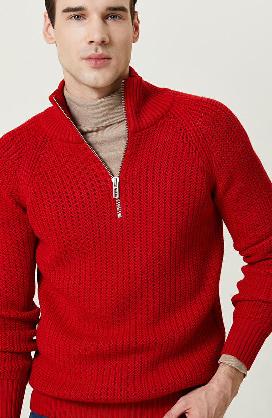 Dik Yaka Kırmızı Kazak