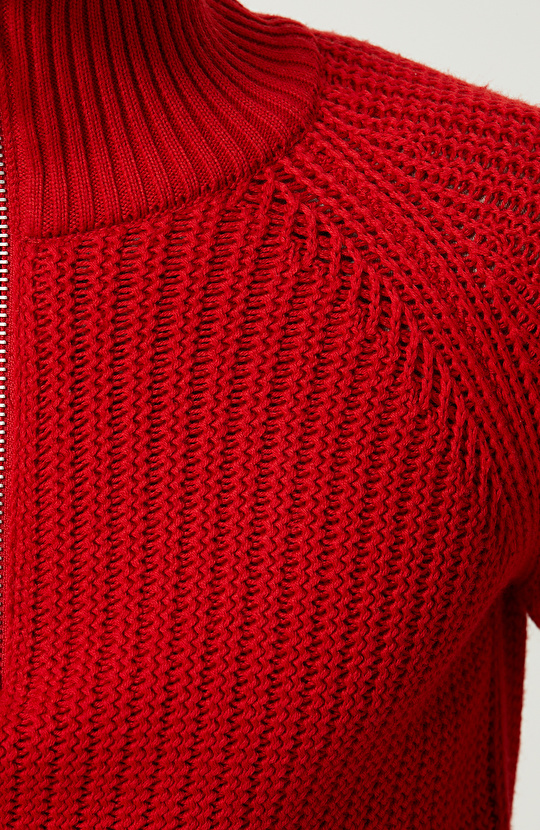 Dik Yaka Kırmızı Kazak