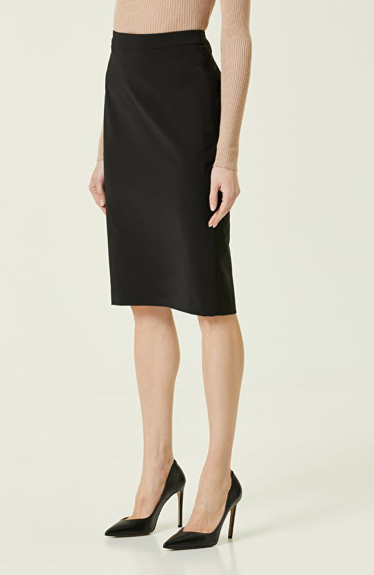 Siyah Diz Boyu Kalem Etek