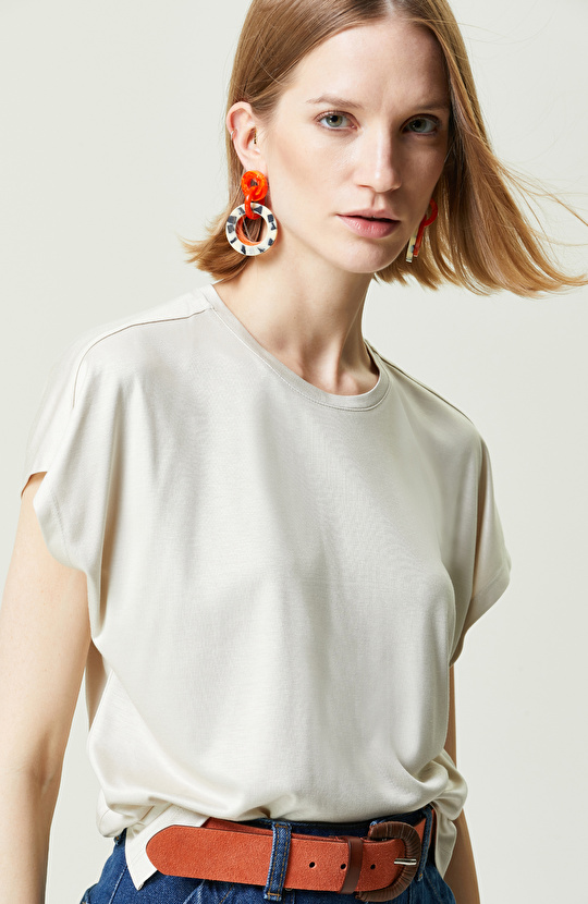 Taş Rengi Bisiklet Yaka Kısa Kollu T-Shirt