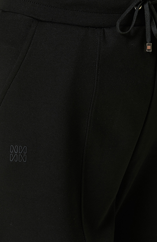 Siyah Lastikli Eşofman