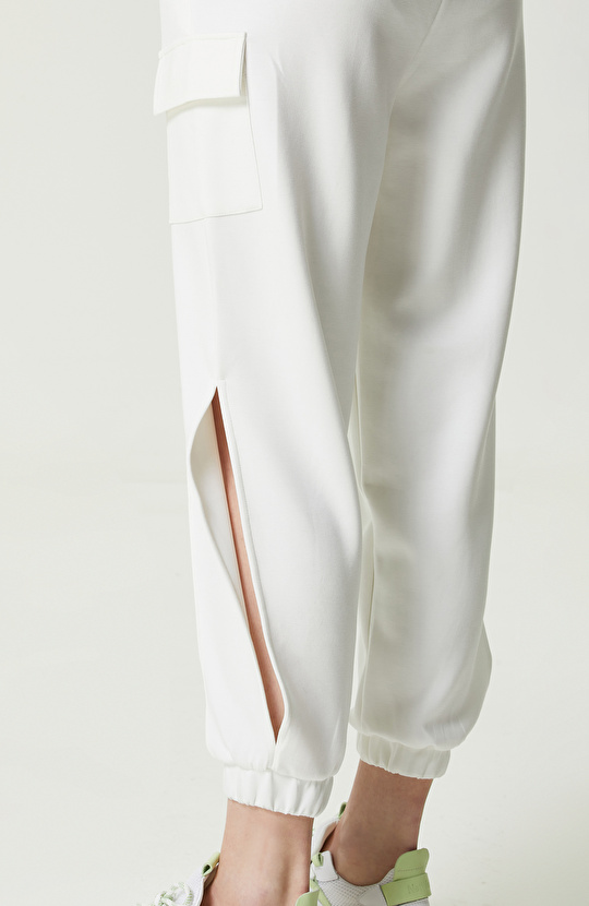 Ekru Lastikli Kargo Cepli Eşofman