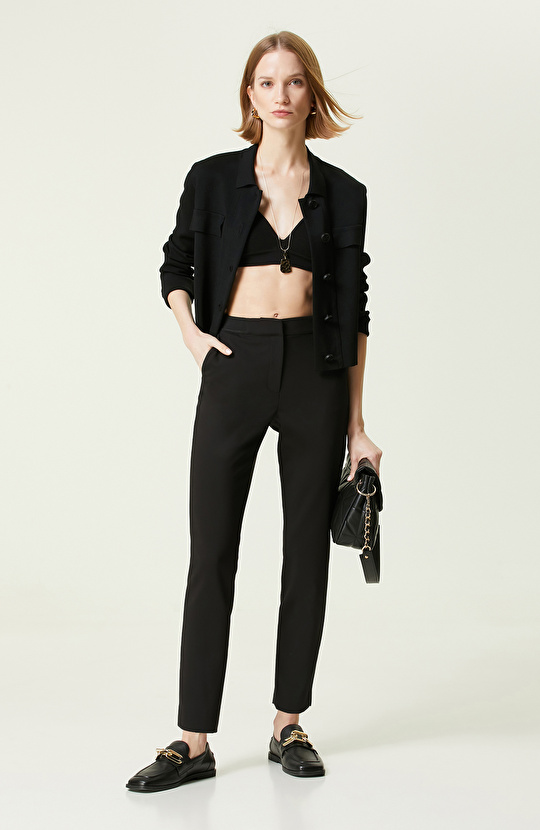 Siyah Beli Lastikli Dar Paça Pantolon