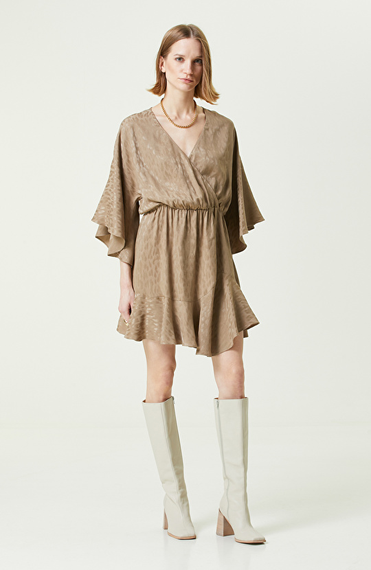 Vizon Kruvaze V Yaka Kolu Volanlı Elbise