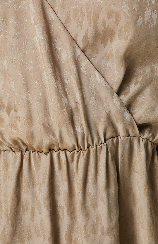 Vizon Kruvaze V Yaka Kolu Volanlı Elbise