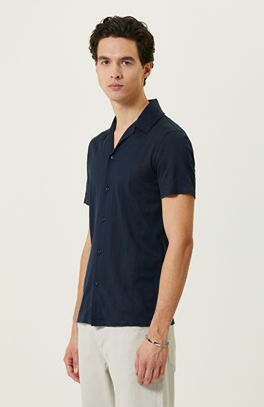 Lacivert Çizgili Gömlek