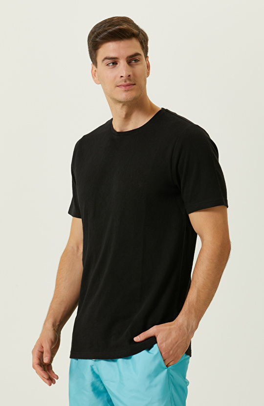 Siyah Kısa Kollu Bisiklet Yaka T-shirt