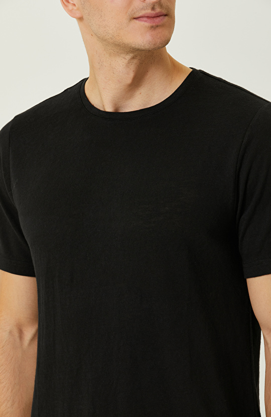 Siyah Kısa Kollu Bisiklet Yaka T-shirt