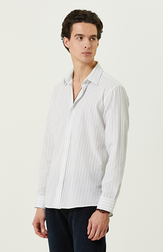 Beyaz Mavi Çizgili Gömlek