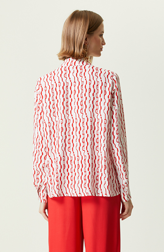 Beyaz Kırmızı Desenli Uzun Kollu Gömlek