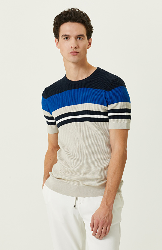 Saks Mavisi Beyaz Kısa Kollu Triko Kazak