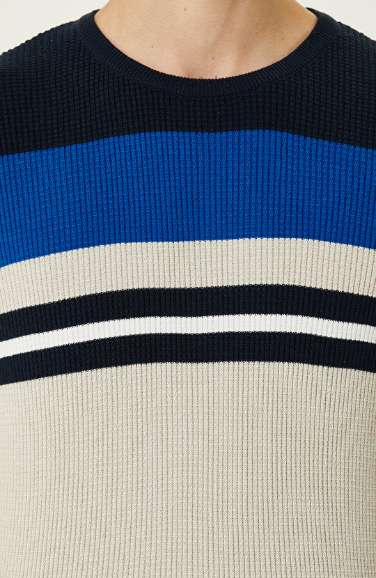 Saks Mavisi Beyaz Kısa Kollu Triko Kazak