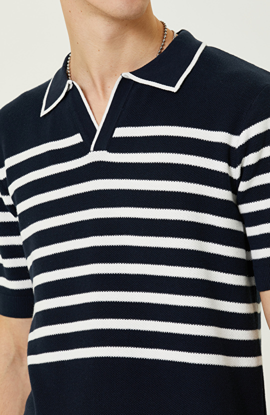 Lacivert-Beyaz Çizgili Kısa Kollu Triko Kazak