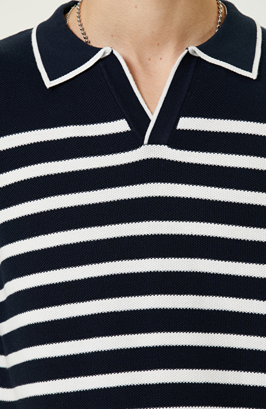 Lacivert-Beyaz Çizgili Kısa Kollu Triko Kazak
