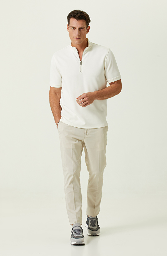 Ekru Kısa Kollu Dik Yaka Sweatshirt