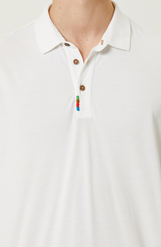 Beyaz Polo Yaka T-Shirt