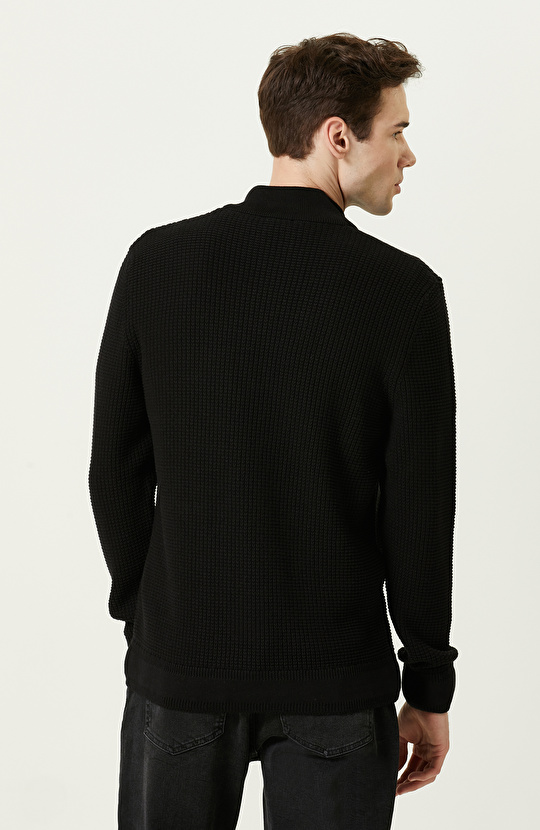 Fermuarlı Siyah Triko Kazak