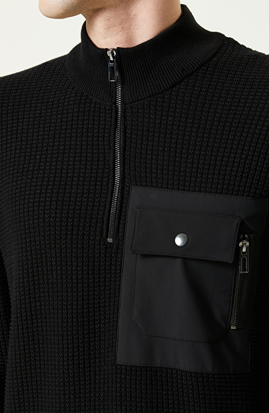 Fermuarlı Siyah Triko Kazak