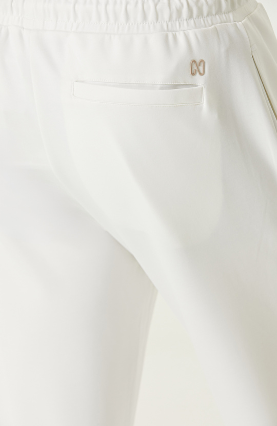 N-Tech Kırık Beyaz Beli Kordonlu Eşofman Altı