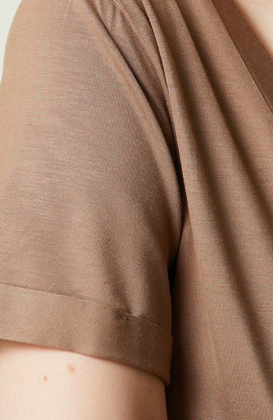 Vizon Kısa Kollu V Yaka T-shirt