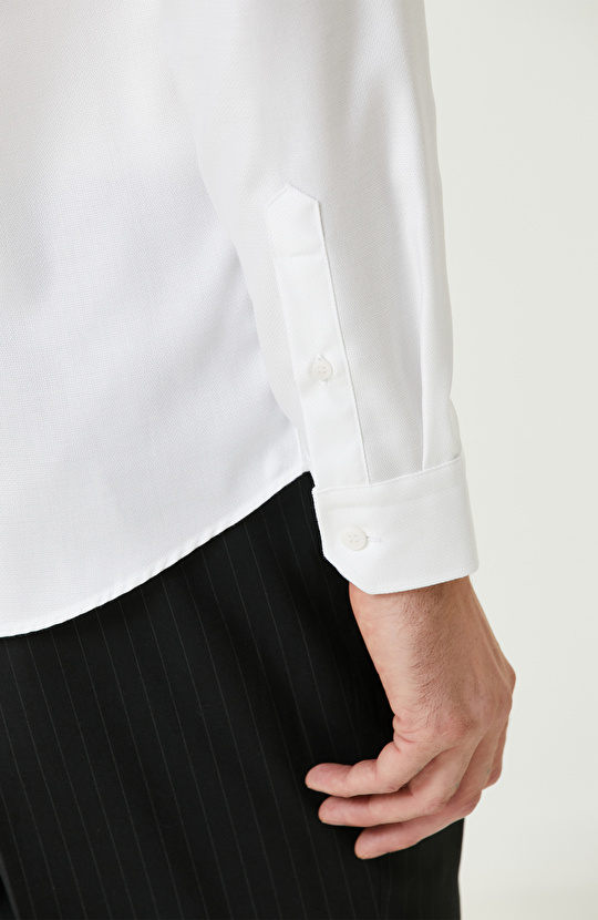 Beyaz Balıksırtı Desenli Non-Iron Gömlek