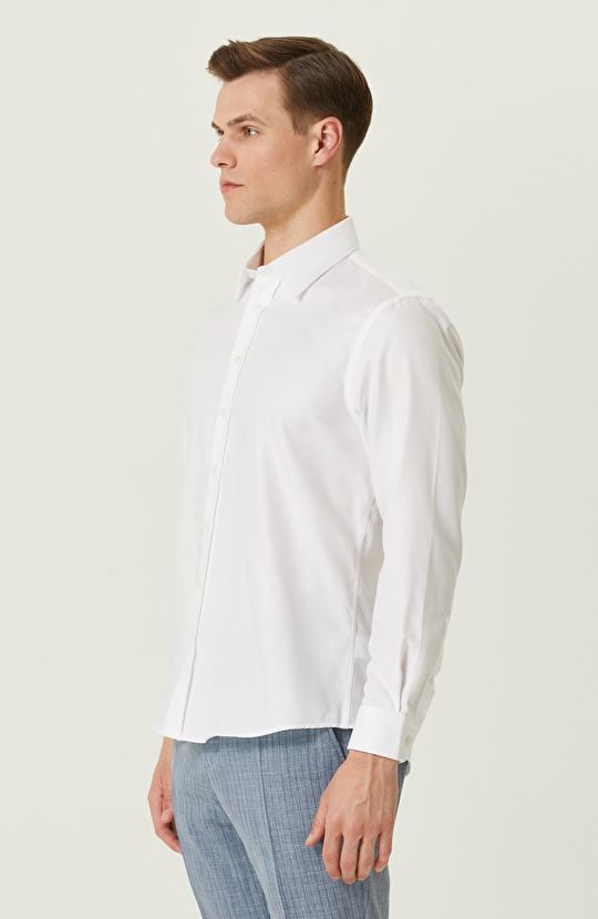 Beyaz Non-Iron Diyagonal Gömlek