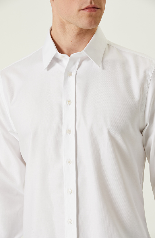 Beyaz Non-Iron Diyagonal Gömlek