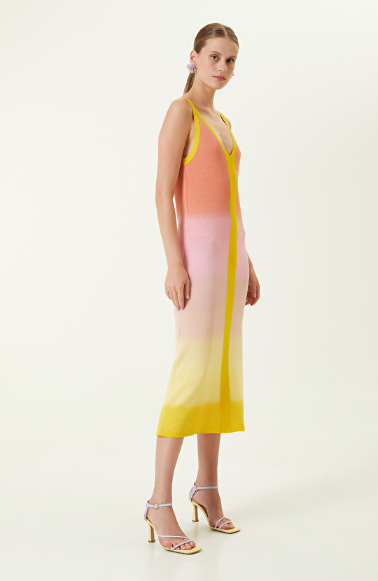 Pembe Degradeli Triko Elbise