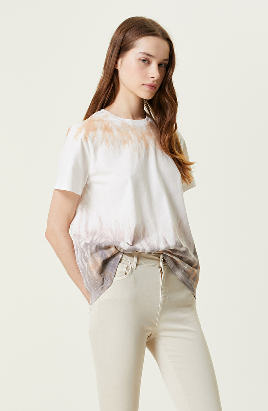 Bej Kısa Kollu Bisiklet Yaka Batik T-shirt