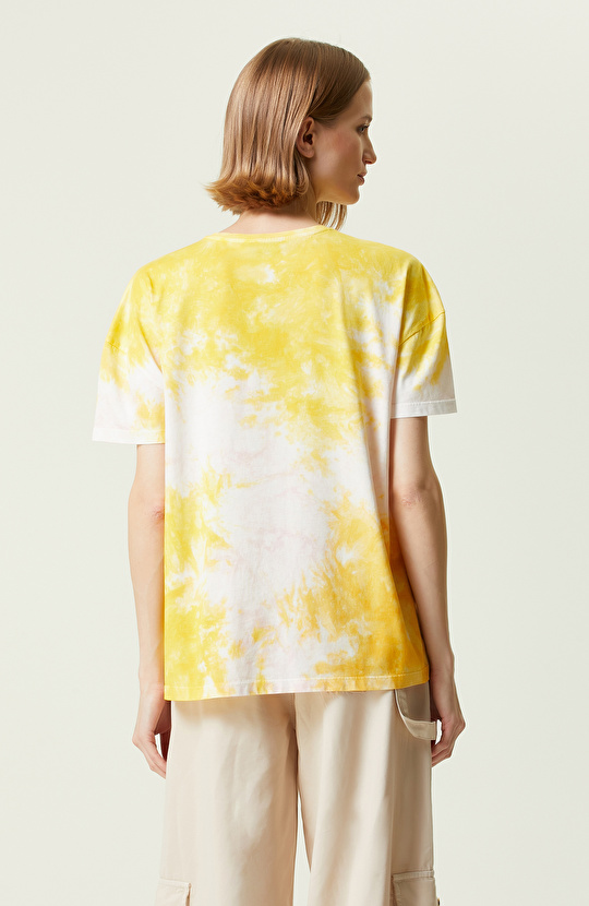 Beyaz Bisiklet Yaka Pamuklu Baskılı T-Shirt