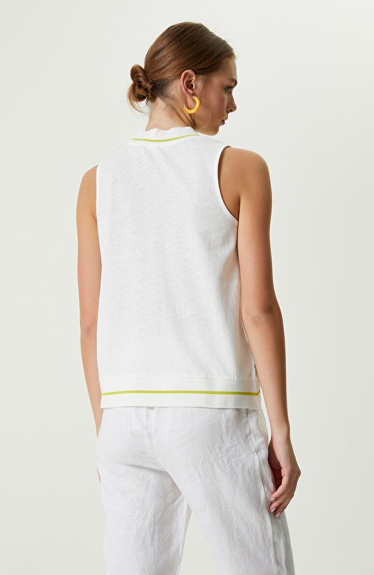 Kırık Beyaz Ribana Yakalı T-Shirt