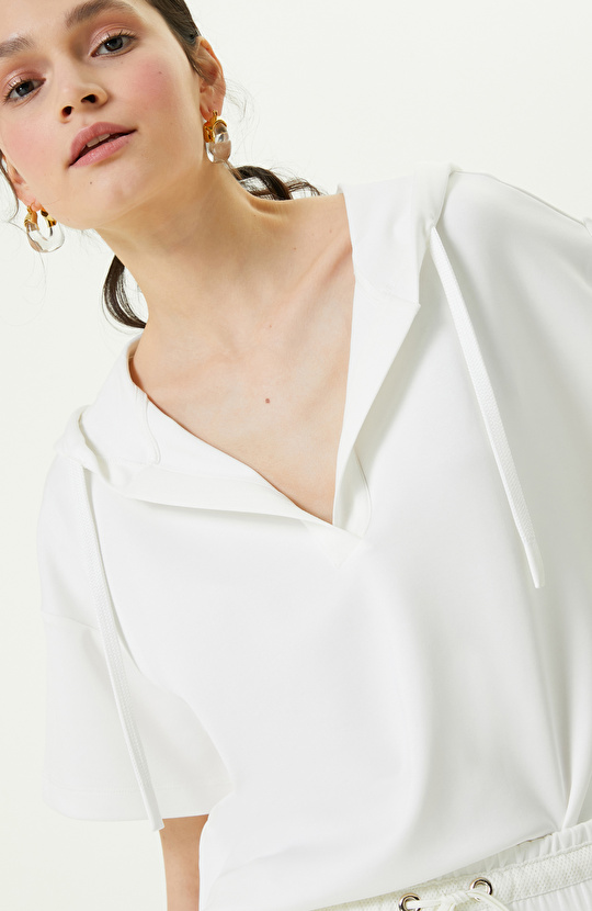 N-Tech Kırık Beyaz Kapüşonlu Sweatshirt