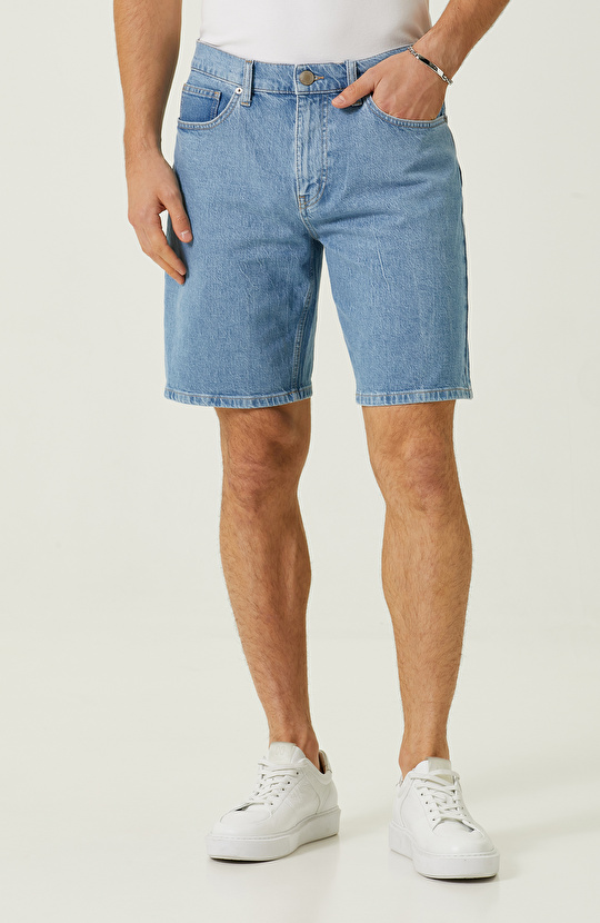 Açık Mavi Düz Paça Denim Şort