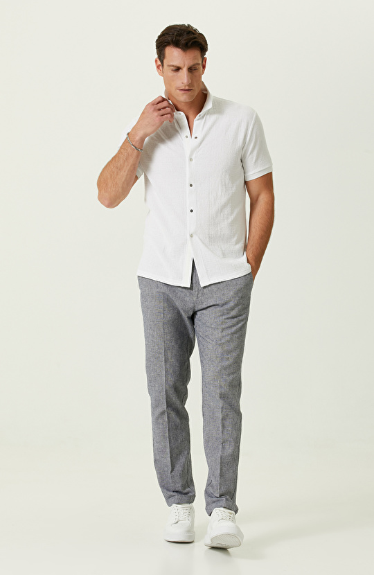 Beyaz Jakarlı Polo Yaka Gömlek