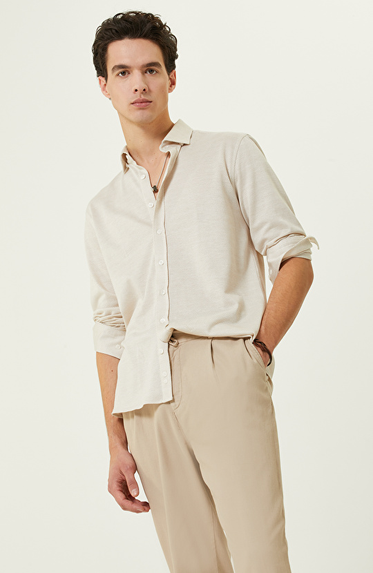 Bej Uzun Kollu Örme Gömlek