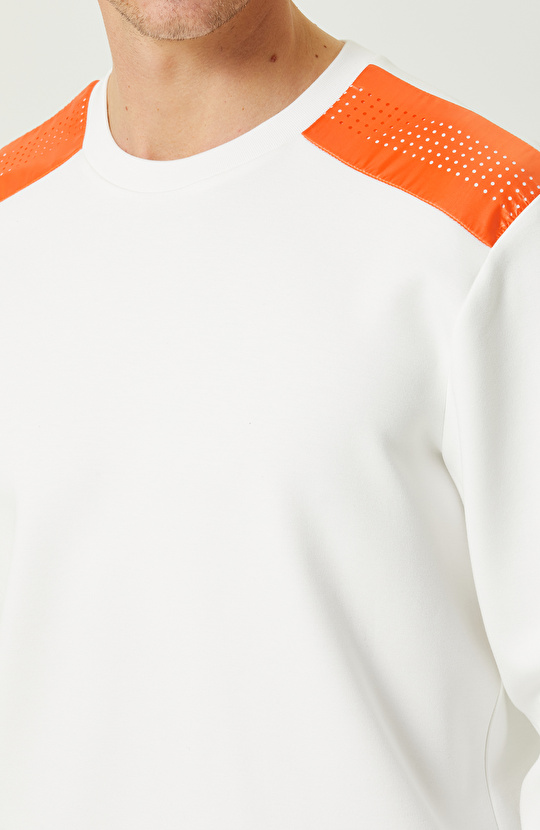 N-Tech Ekru Bisiklet Yaka  Sweatshirt