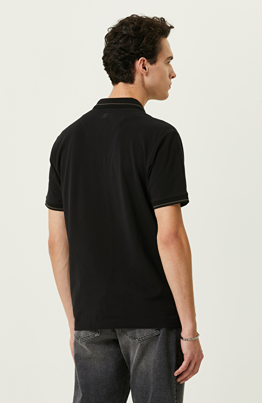 Siyah Fermuarlı Polo Yaka T-Shirt