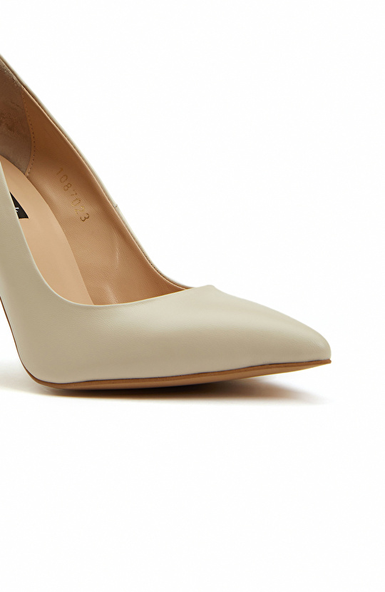 Kırık Beyaz Deri Stiletto