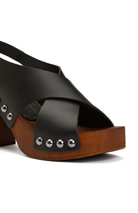 Siyah Kadın Deri Sandalet