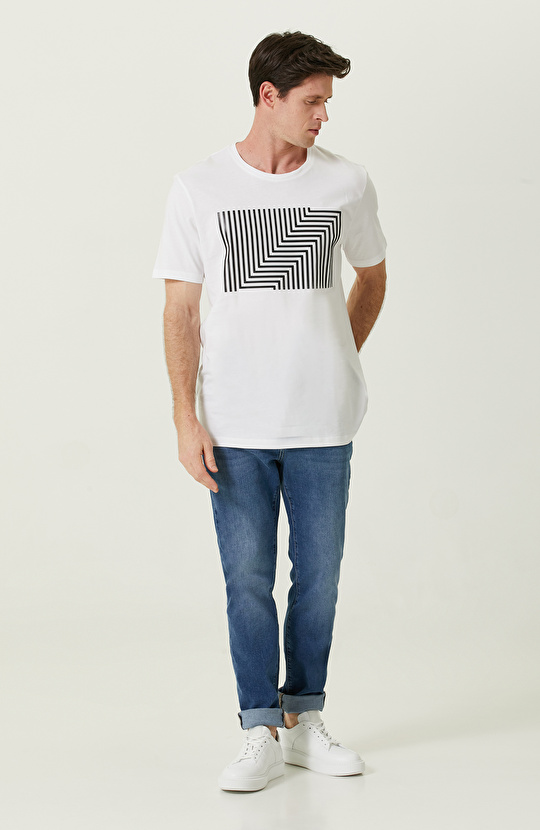 Beyaz Baskılı Kısa Kollu T-shirt