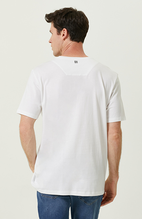 Beyaz Baskılı Kısa Kollu T-shirt